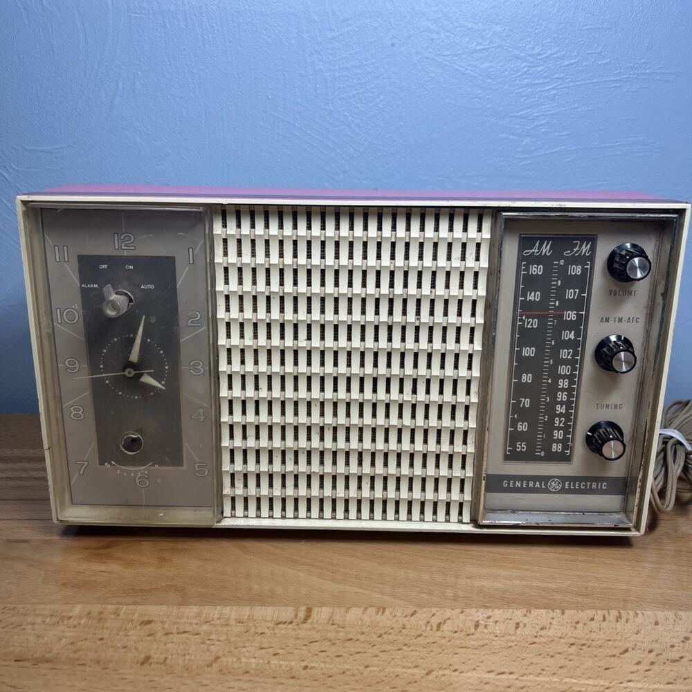 Vtg General Electric GE AM FM Clock Alarm Tube Radio 1960s C-510? For Parts Only